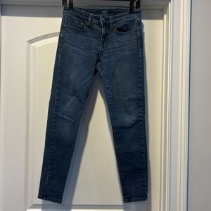 AERO LOW RISE WOMAN JEANS